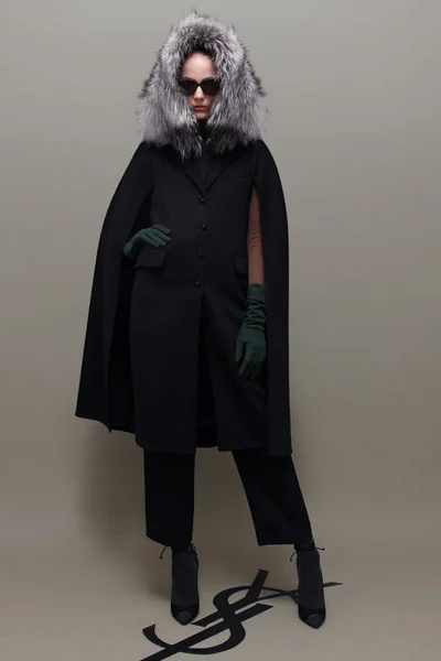 Look 1